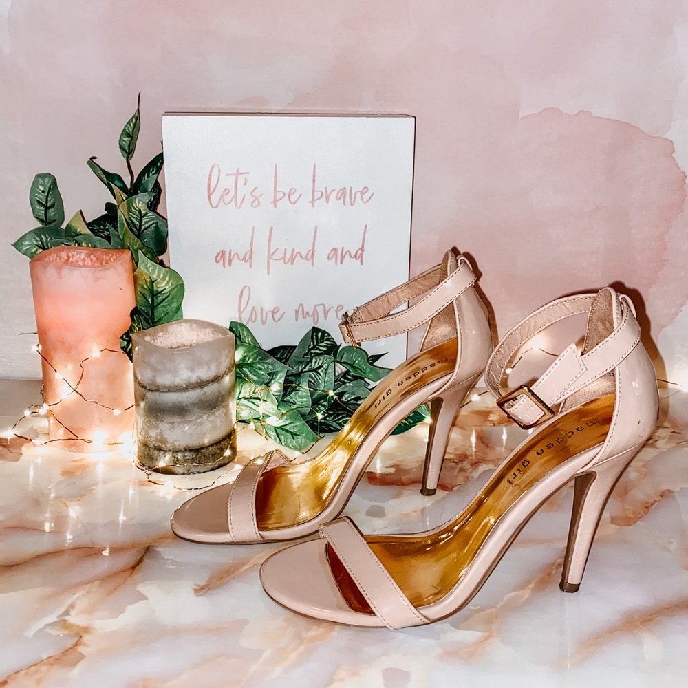 *SOLD* Madden Girl by Steve Madden Nude Sandals - Picture 2 of 5
